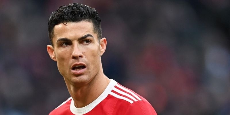 CR7 song hành cùng Messi trên mọi bảng thành tích